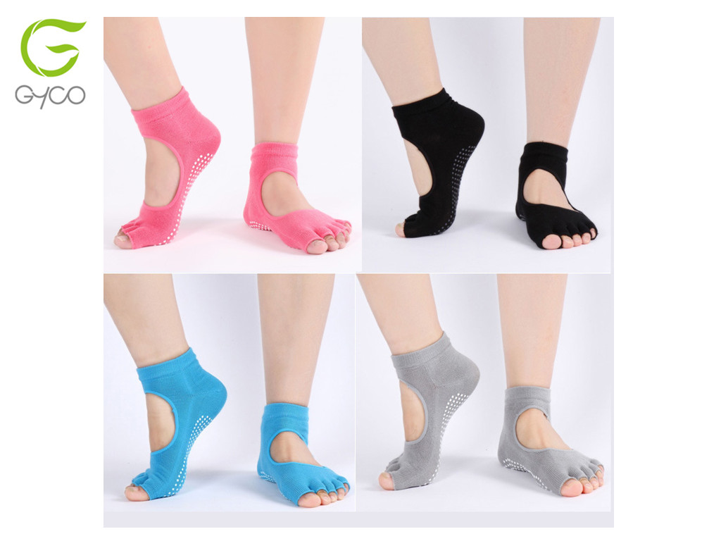 YOGA SOCKS